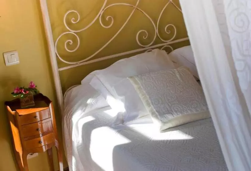 فندق Casona De San Pantaleón De Aras