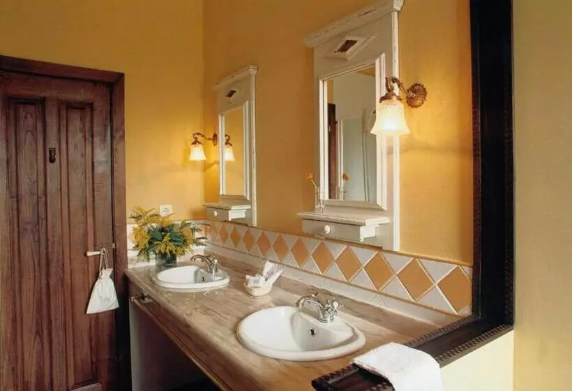 فندق Casona De San Pantaleón De Aras