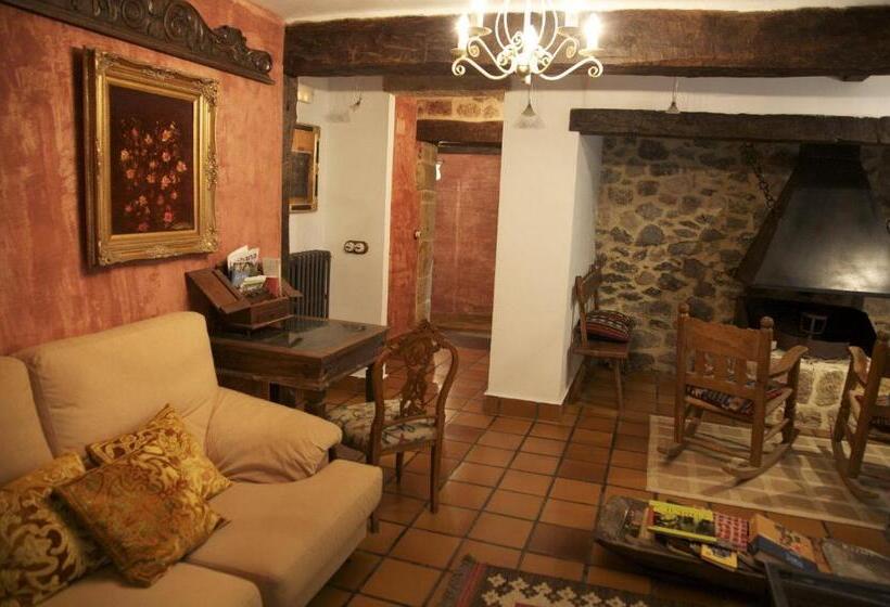 فندق Casona De San Pantaleón De Aras