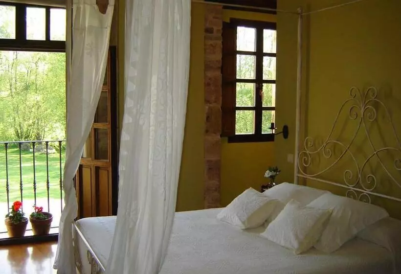 فندق Casona De San Pantaleón De Aras