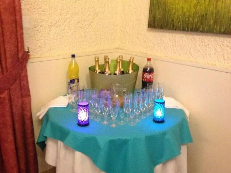 בית מלון כפרי De La Poste