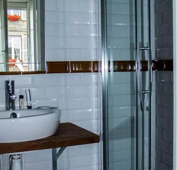 בית מלון כפרי De La Poste