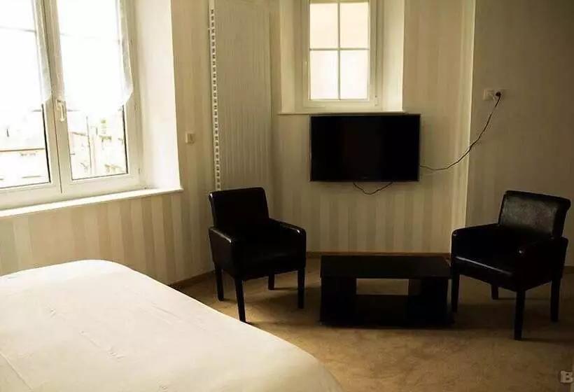 בית מלון כפרי De La Poste