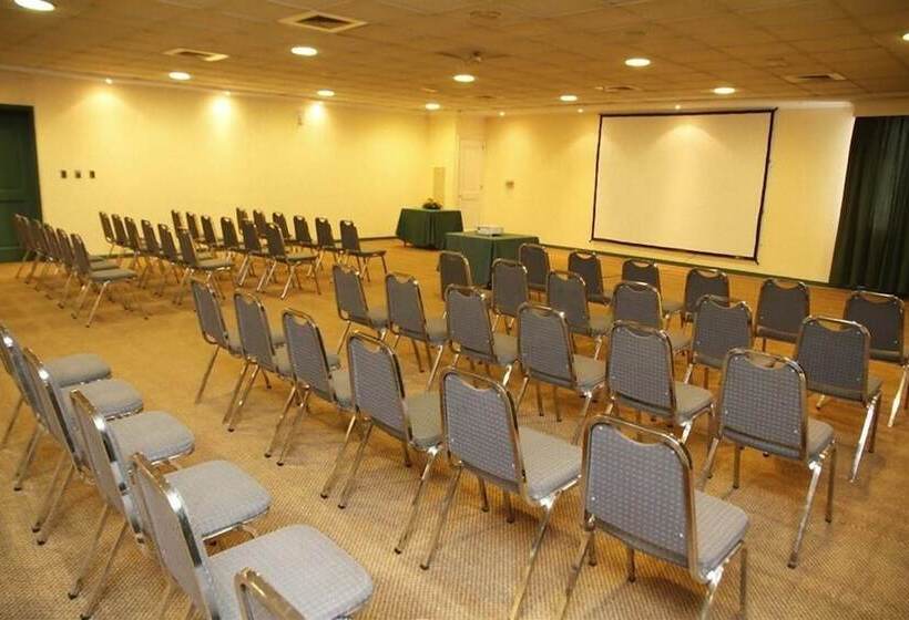 هتل Diego De Almagro Concepcion