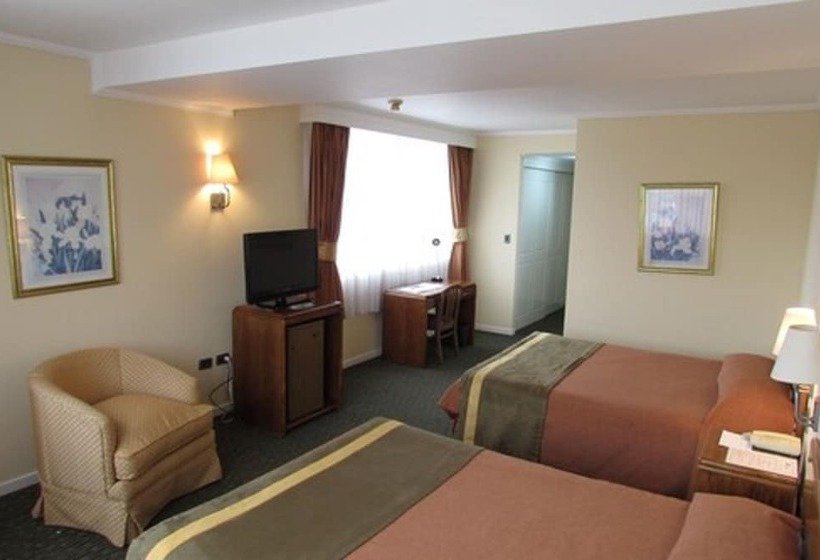 هتل Diego De Almagro Concepcion