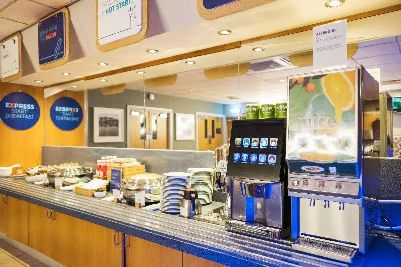 酒店 Holiday Inn Express Perth, An Ihg