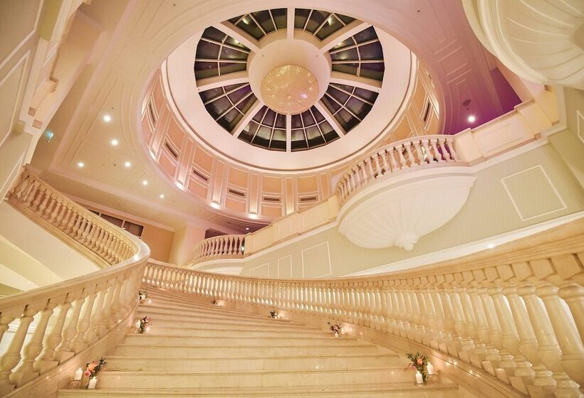 Hotelli Jw Marriott Bucharest Grand