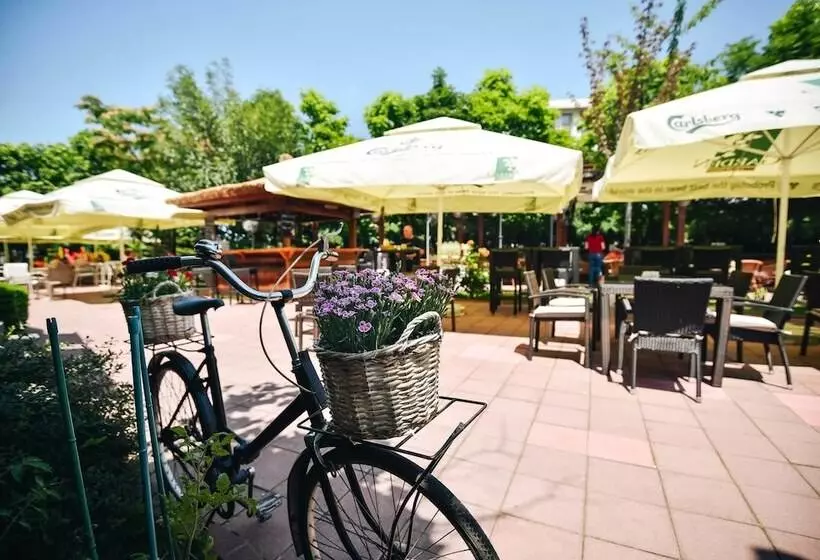 Hotelli Jw Marriott Bucharest Grand