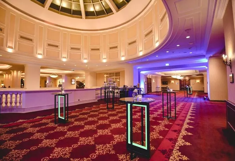 Hotelli Jw Marriott Bucharest Grand