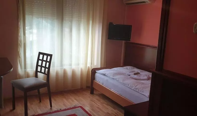 هتل Kapistec Skopje