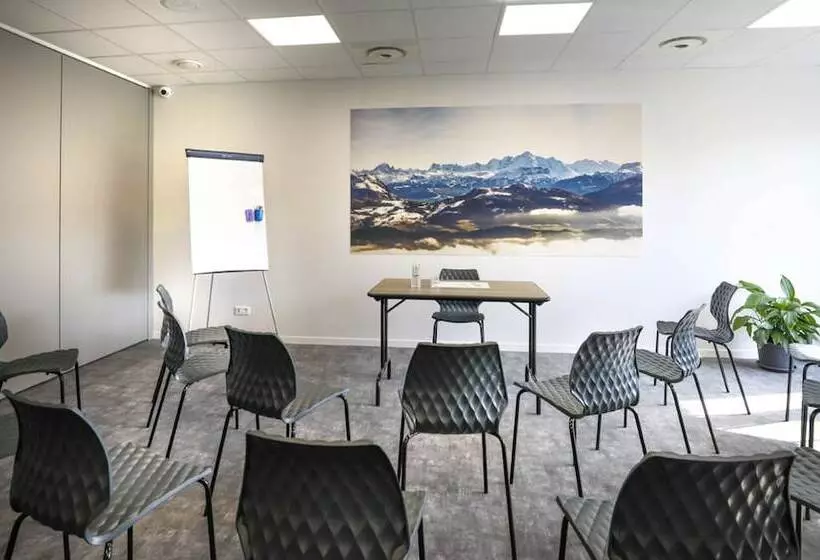 호텔 Kyriad Annemasse   Geneve