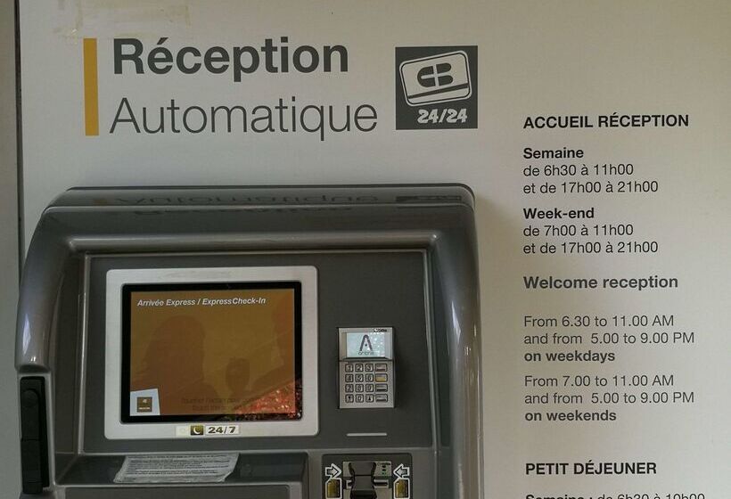 בית מלון כפרי Premiere Classe Angers Beaucouzé