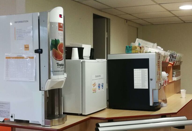 בית מלון כפרי Premiere Classe Angers Beaucouzé