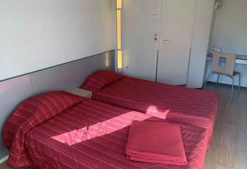 ホテル Premiere Classe Angers Beaucouzé