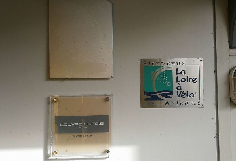 בית מלון כפרי Premiere Classe Angers Beaucouzé