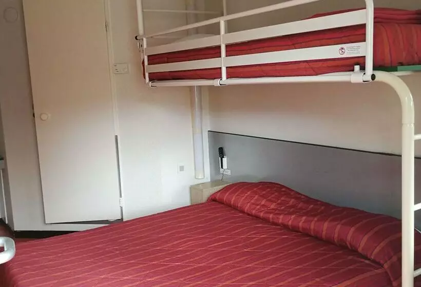 ホテル Premiere Classe Angers Beaucouzé