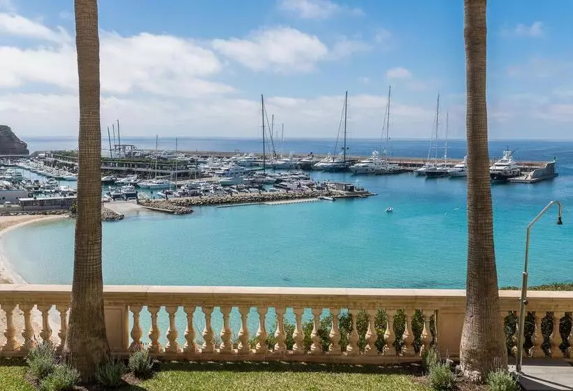 فندق Pure Salt Port Adriano  Adults Only