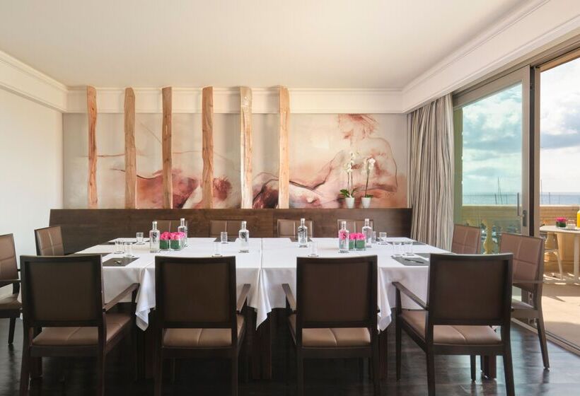 هتل Pure Salt Port Adriano Adults Only