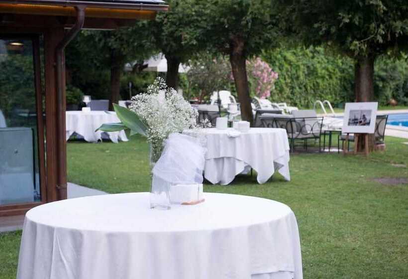 فندق Restaurant Pessets & SPA