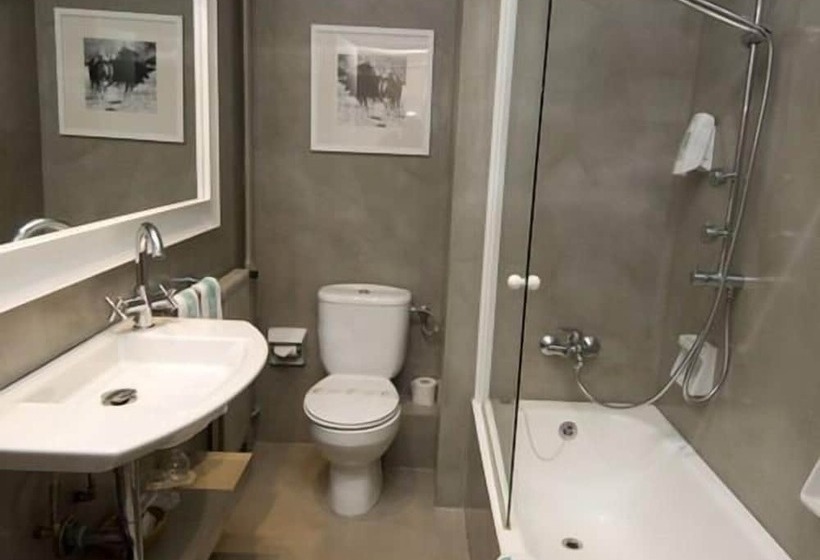 فندق Restaurant Pessets & SPA