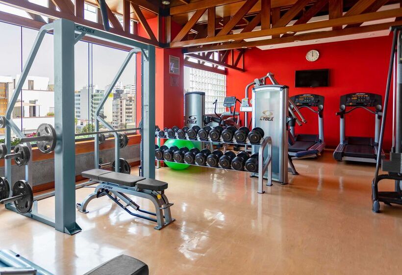 Sonesta Hotel El Olivar