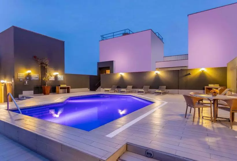 Sonesta Hotel El Olivar