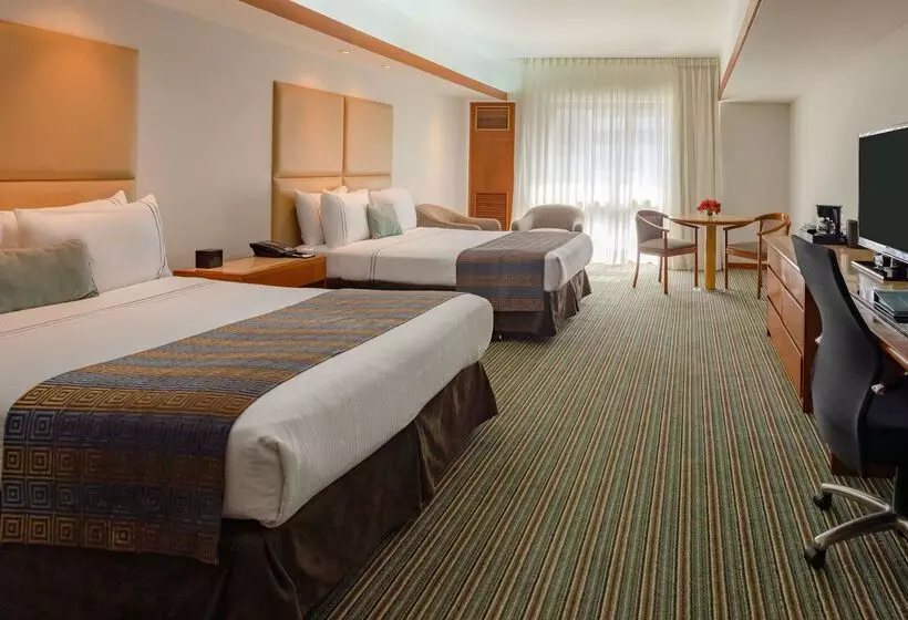 Sonesta Hotel El Olivar