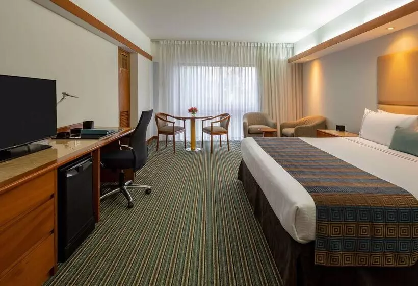 Sonesta Hotel El Olivar