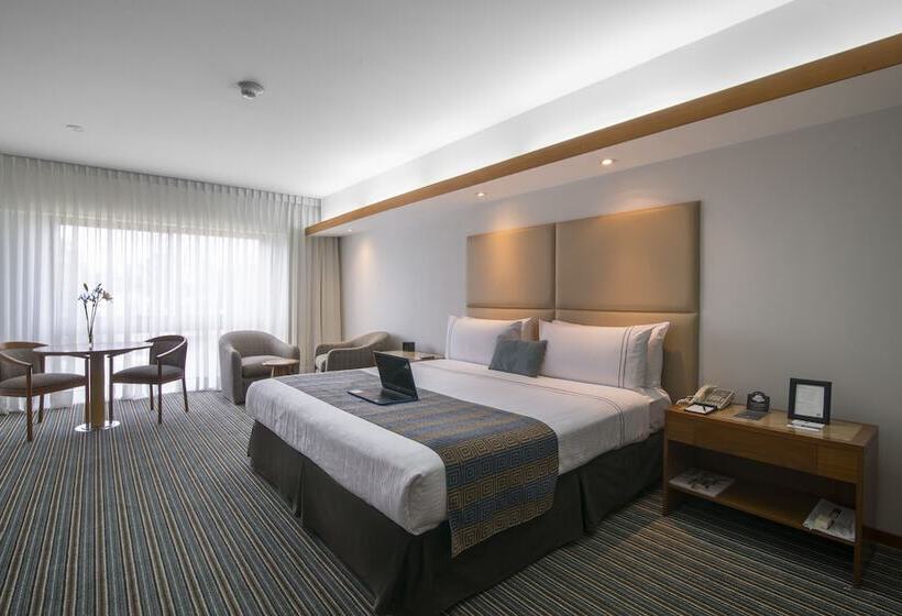 Sonesta Hotel El Olivar