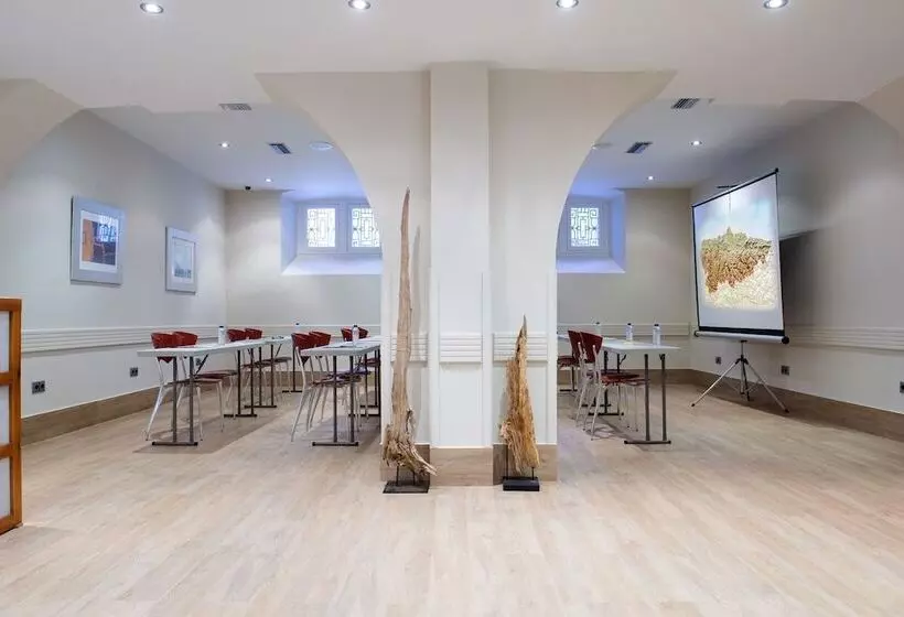 هتل Villa Rosario, Palacete