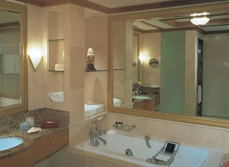 ホテル Wildflower Hall, An Oberoi Resort, Shimla