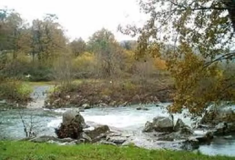 بنسيون Posada La Anjana