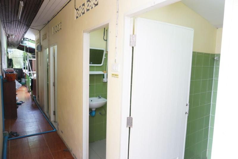 הוסטל Chaokoh Dorm Room