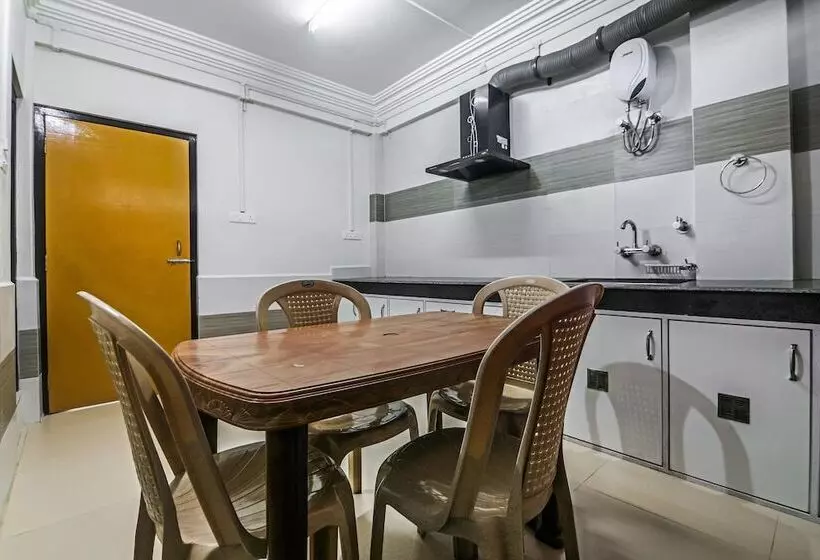 هتل Oyo 17362 Shillong Mantra Guest House