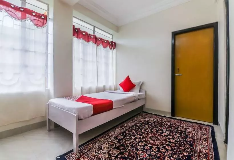 هتل Oyo 17362 Shillong Mantra Guest House