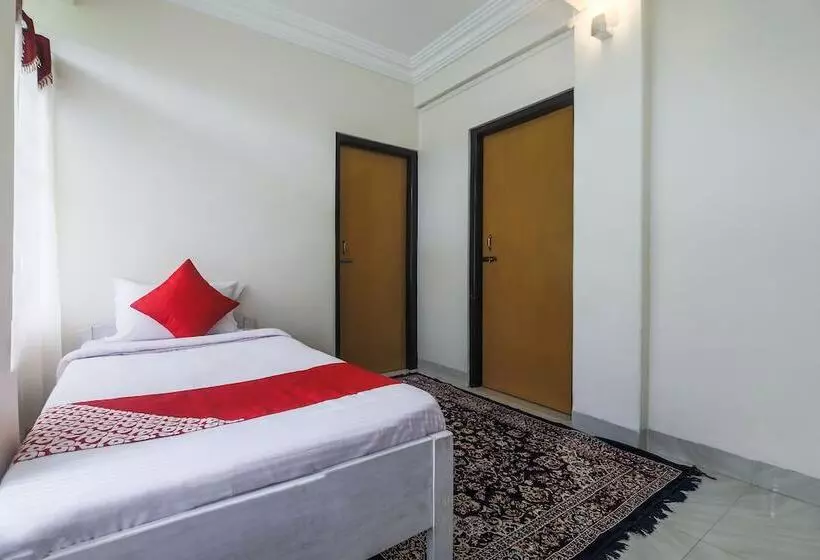 هتل Oyo 17362 Shillong Mantra Guest House