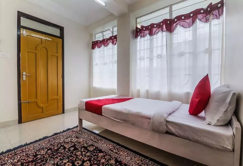 هتل Oyo 17362 Shillong Mantra Guest House