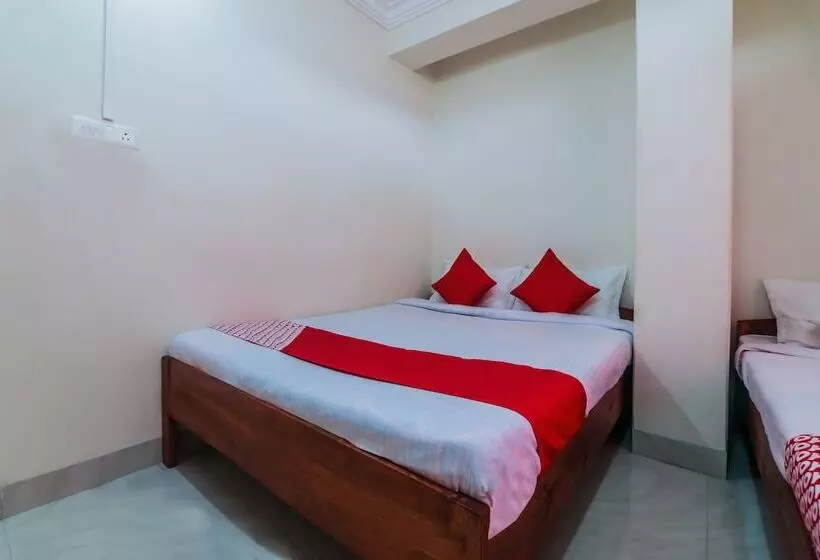 هتل Oyo 17362 Shillong Mantra Guest House