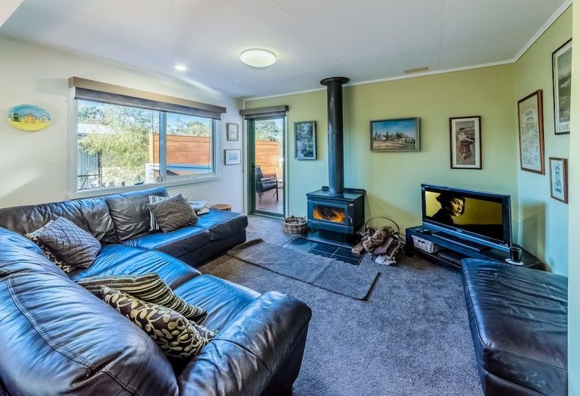 Woodingdean  Pet Friendly