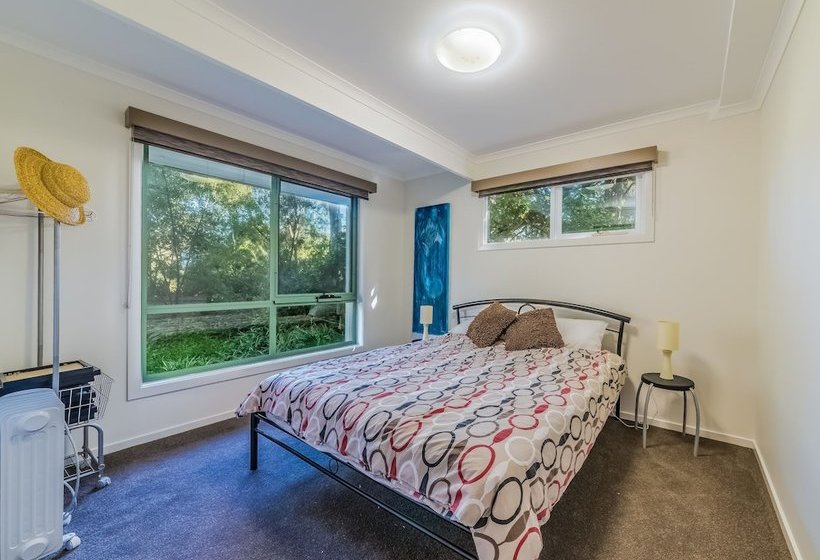 Woodingdean  Pet Friendly