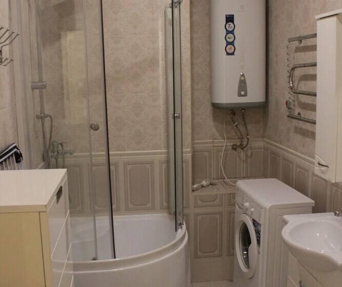 Apartment On Kamyshovaya 41, Apt 2