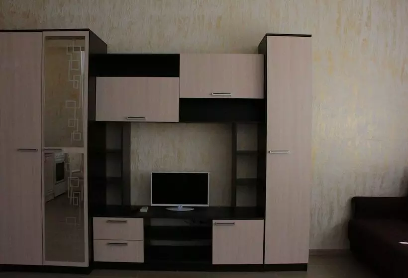 Apartment On Kamyshovaya 41, Apt 2