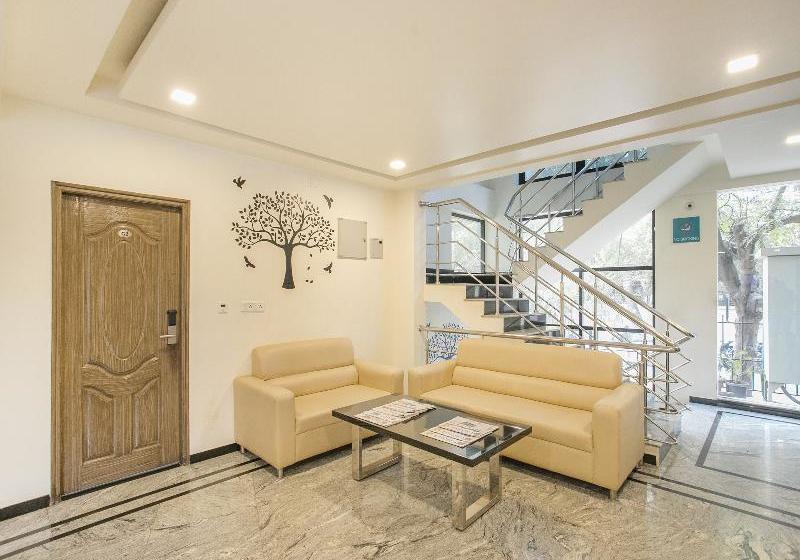 בית מלון כפרי Aira Apartments By Oyo Rooms