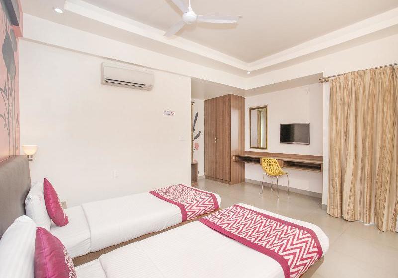 בית מלון כפרי Aira Apartments By Oyo Rooms