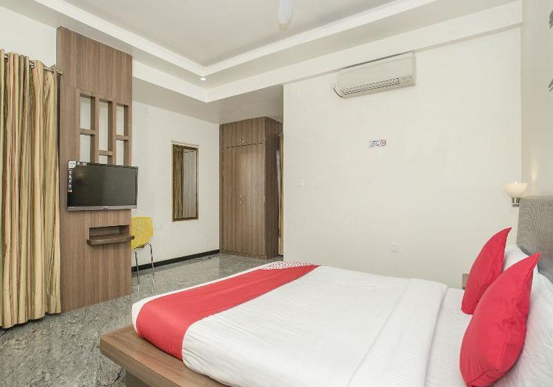 בית מלון כפרי Aira Apartments By Oyo Rooms