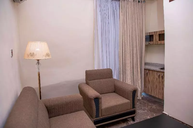 هتل Best Western Plus Enugu