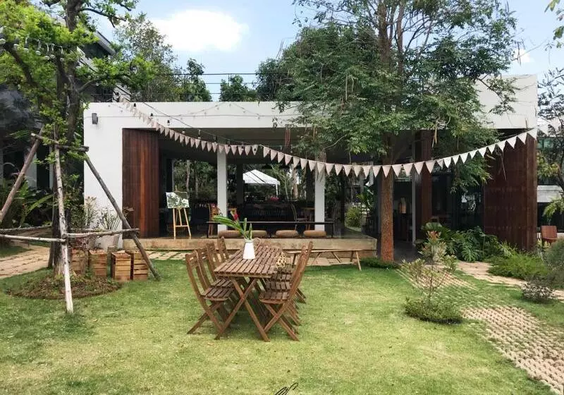 ホテル Varn Boutique Resort