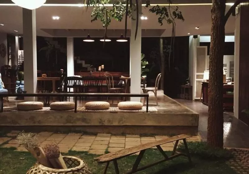 ホテル Varn Boutique Resort