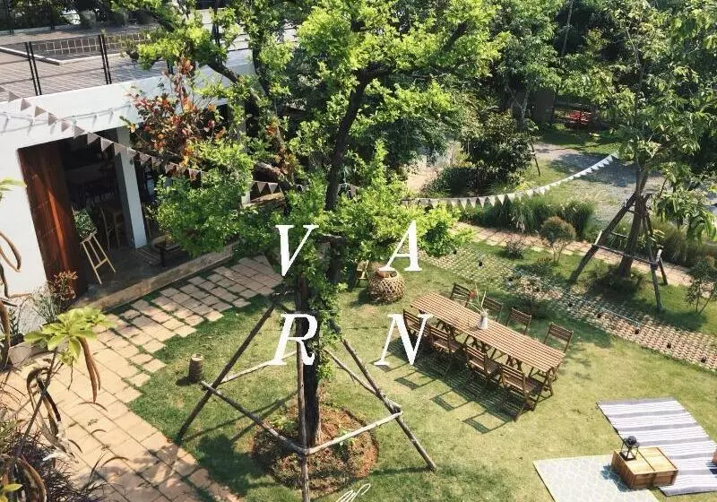 ホテル Varn Boutique Resort