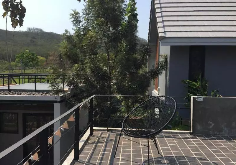 ホテル Varn Boutique Resort